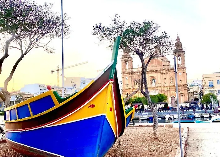 Проживание в семье Private En-suite With Balcony In Shared *