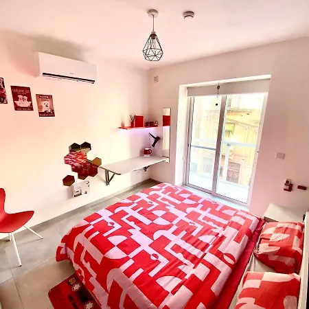 Private En-suite With Balcony In Shared Pieta