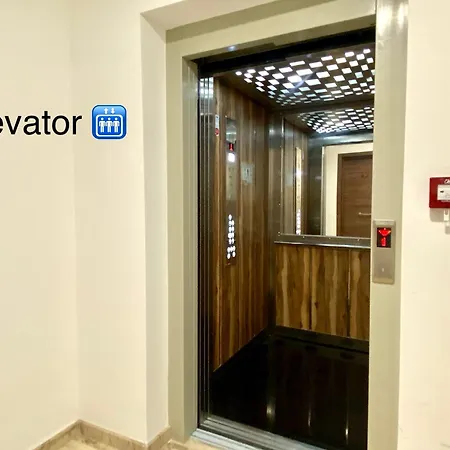 民宿 Private En-suite With Balcony In Shared Pietà