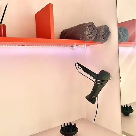 Private En-suite With Balcony In Shared