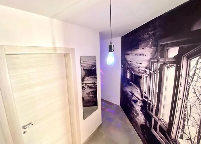 Private En-suite With Balcony In Shared * Pietà