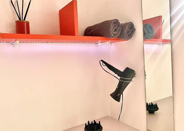 Private En-suite With Balcony In Shared